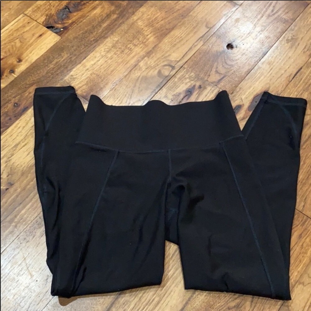 Old Navy Elevate Leggings Size Small